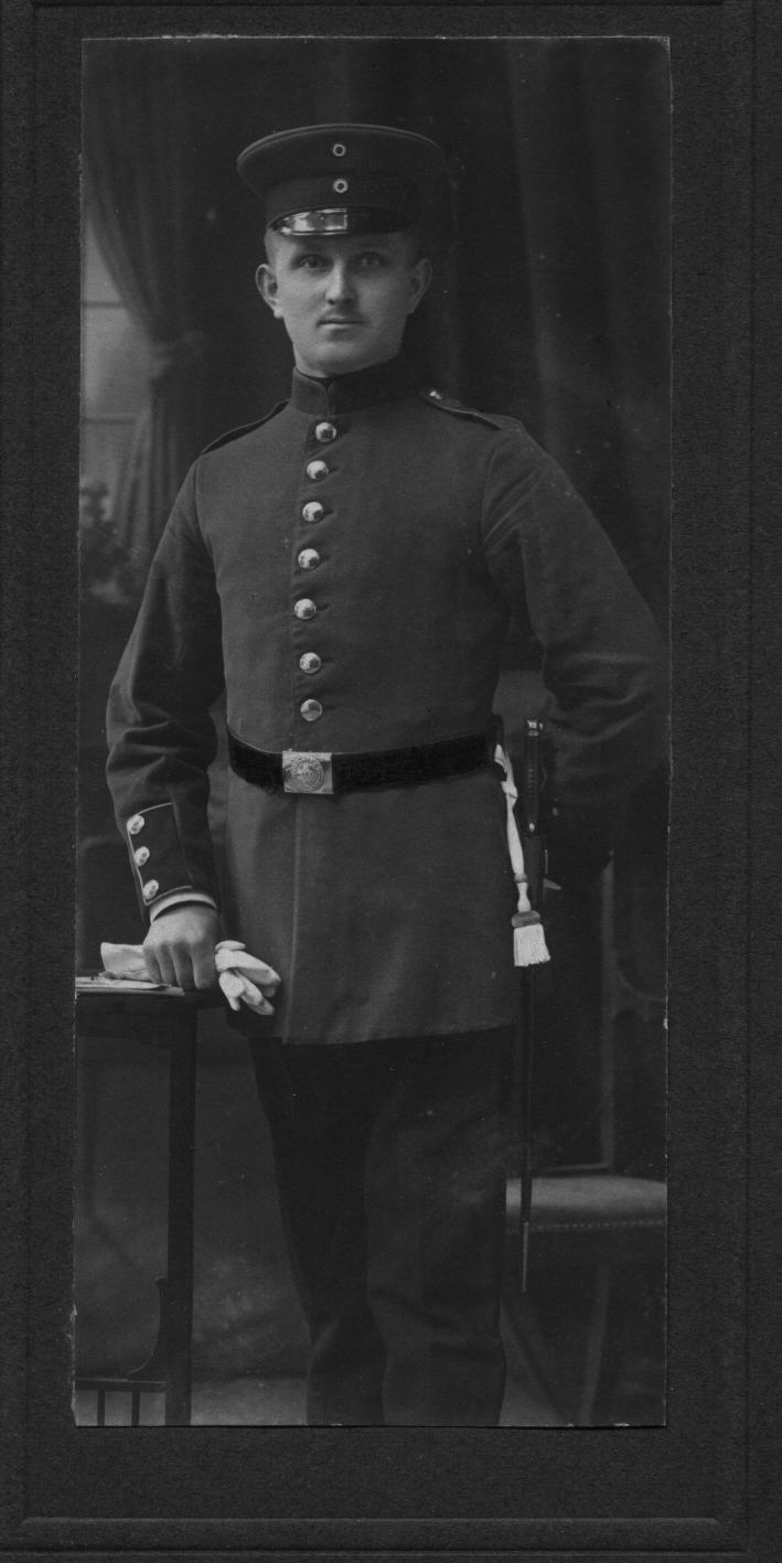 1910um___Paul_Schubert_als_Soldat.jpg