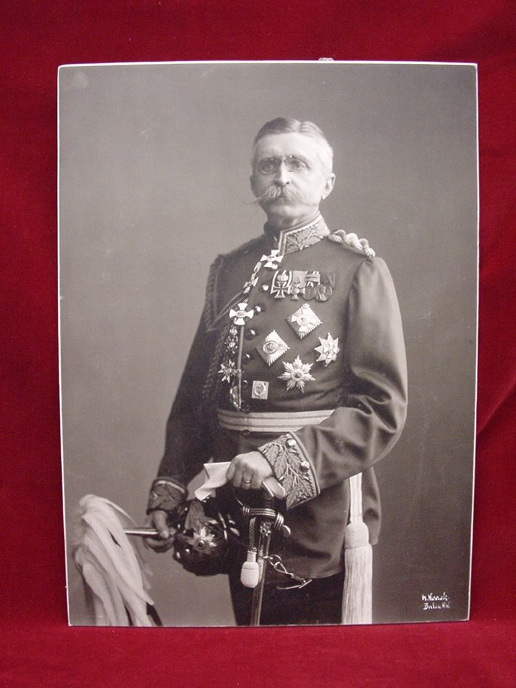 General ca. 1897 - mit Säbel der Garde-Kav2.jpg