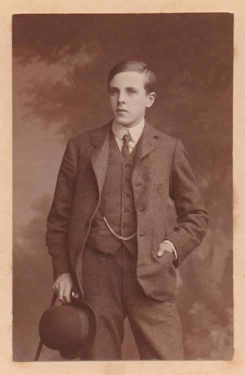 Cecil George 'Choppy' Leslie age c18 1897.JPG