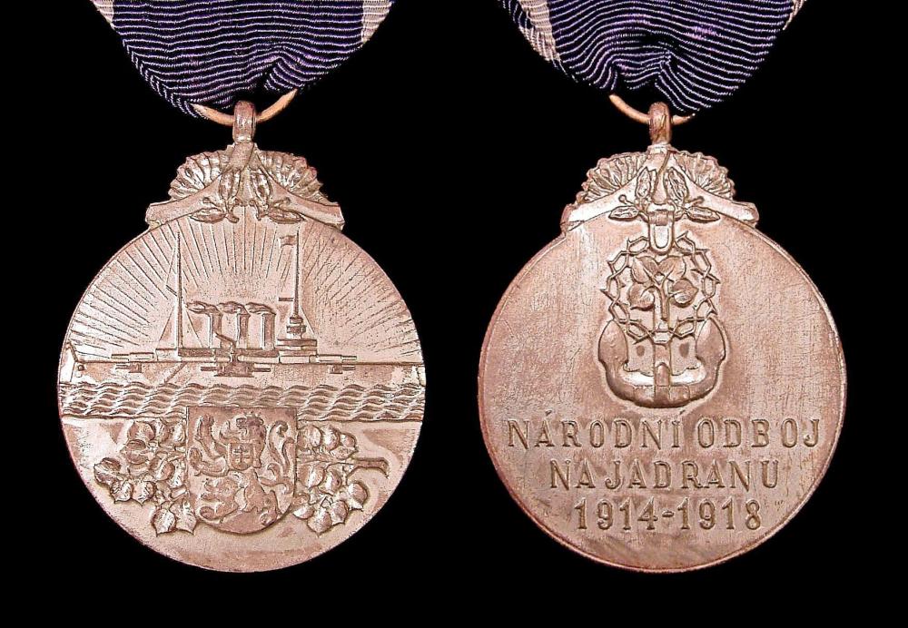 Commemorative Medal of the National Revolt in Adria 2.JPG