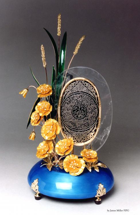 077 Oval prayer in R.C.frame with yellow poppies.signed.jpg