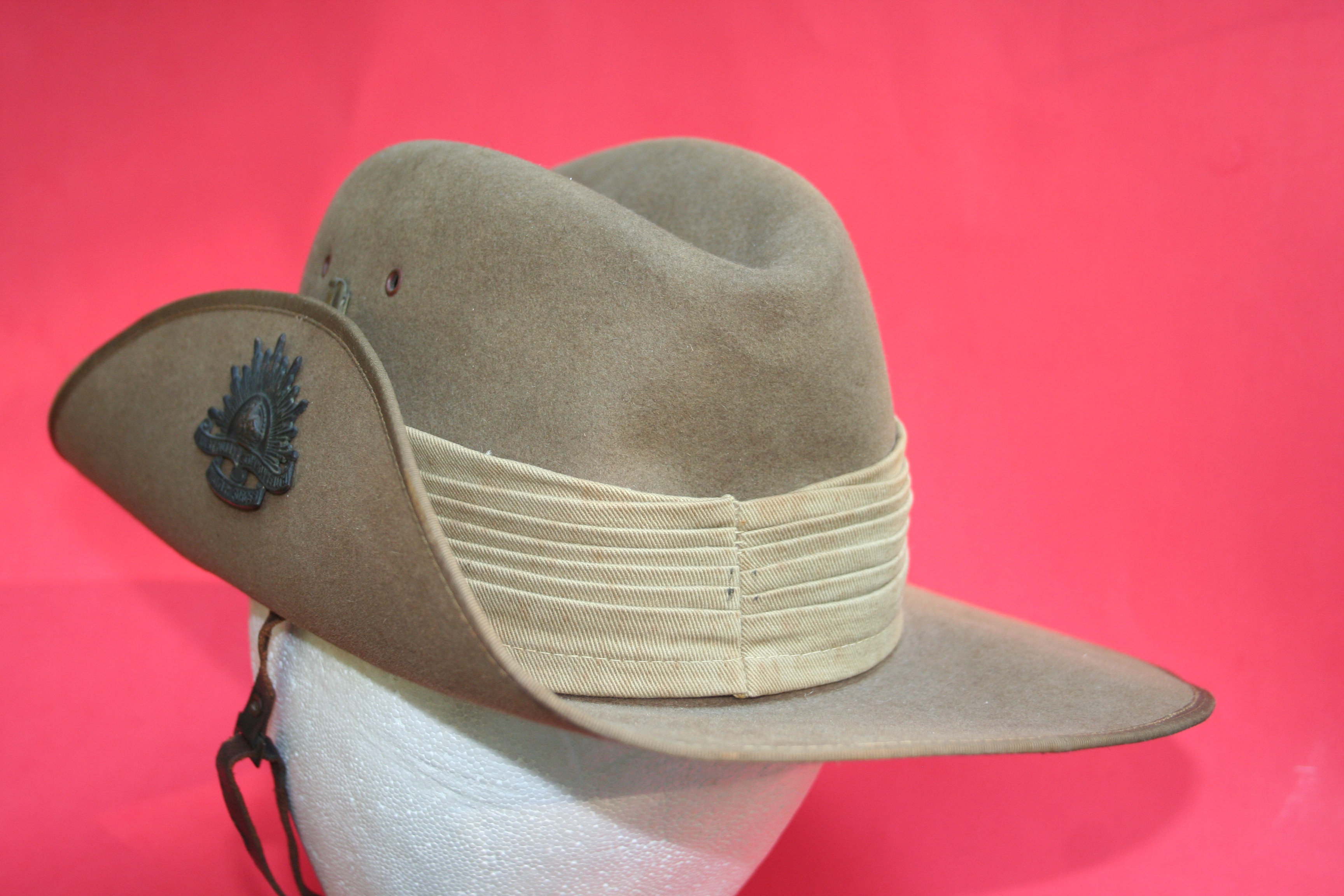 Here is my 1928 dated Australian slouch hat