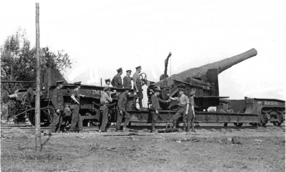 BL_9.2_inch_Railway_Gun_Maricourt_Septem