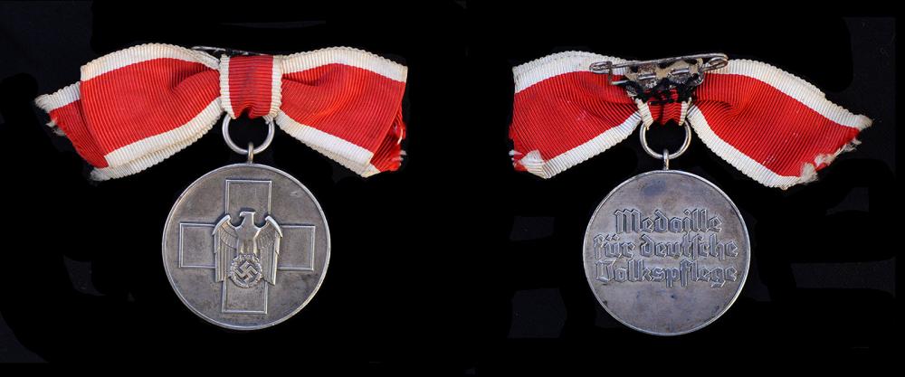 volkspflege service medal.jpg