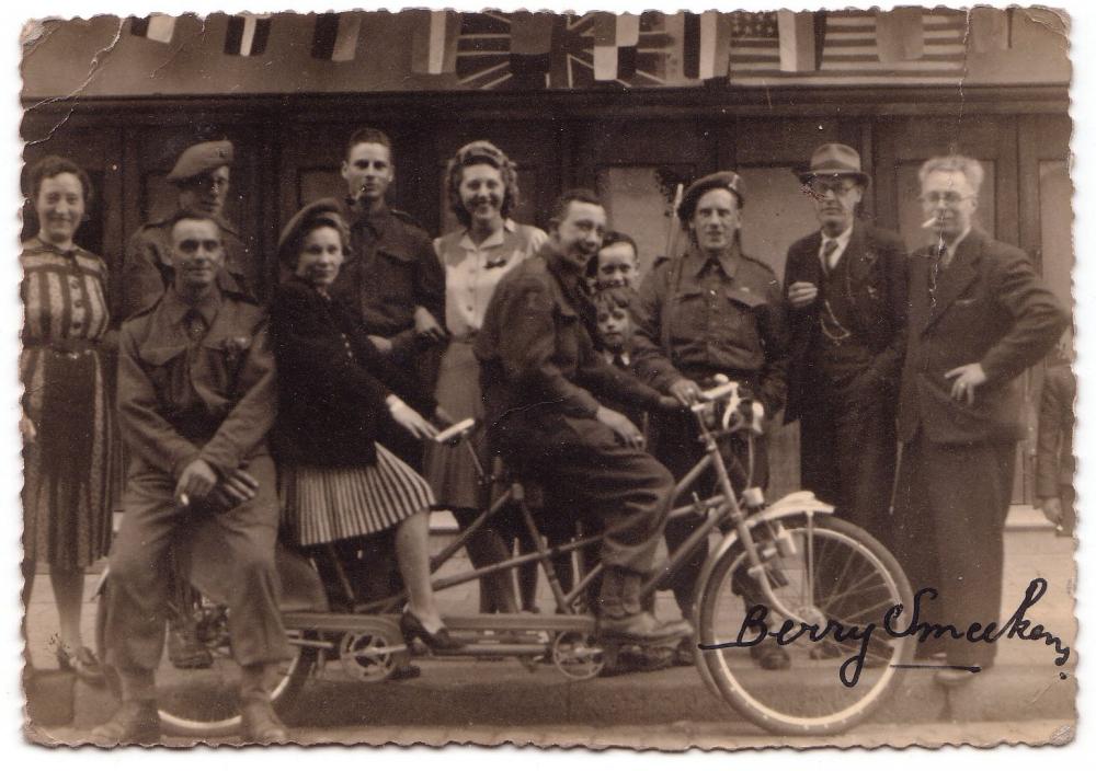 William Moore in Antwerp WW2-10.jpg