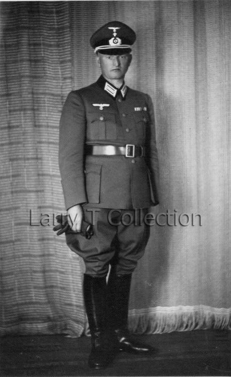 Wehrmachtkriegspfarrer (Chaplain).jpg