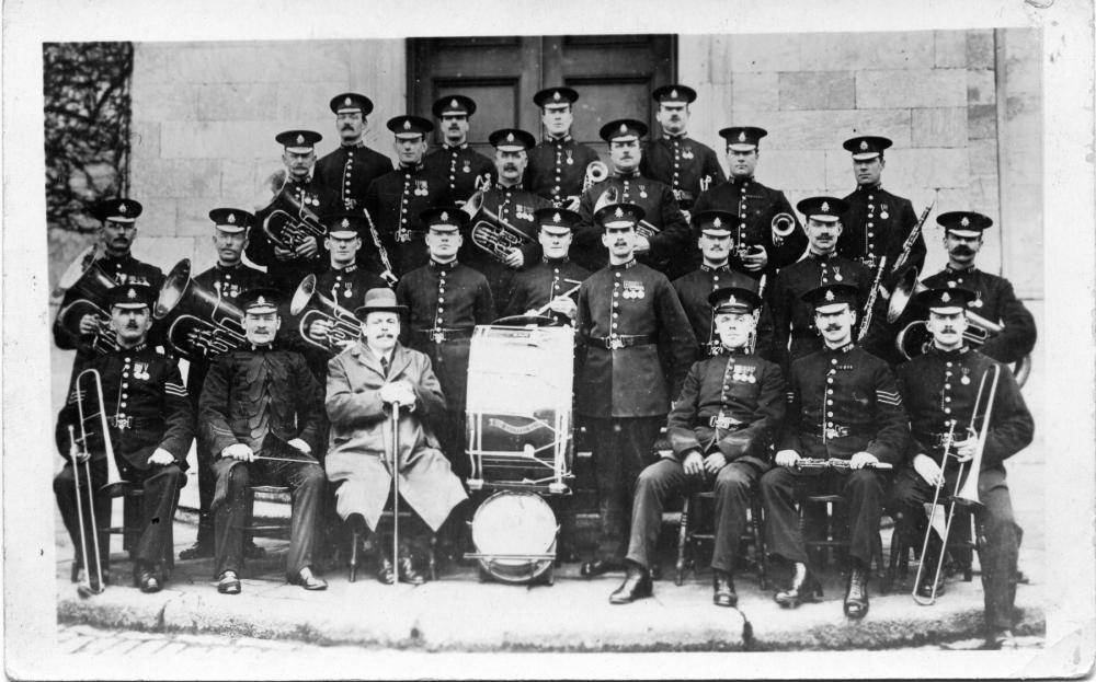 Met. Police. Devonport Dyard Band 1920.jpg