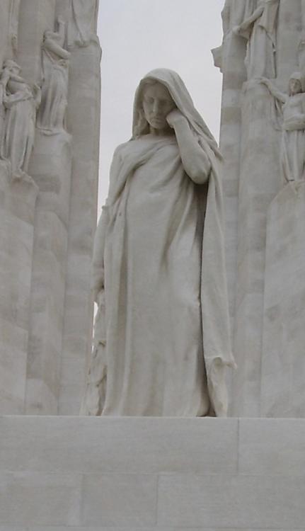 Vimy Monument (3) - Copy.JPG