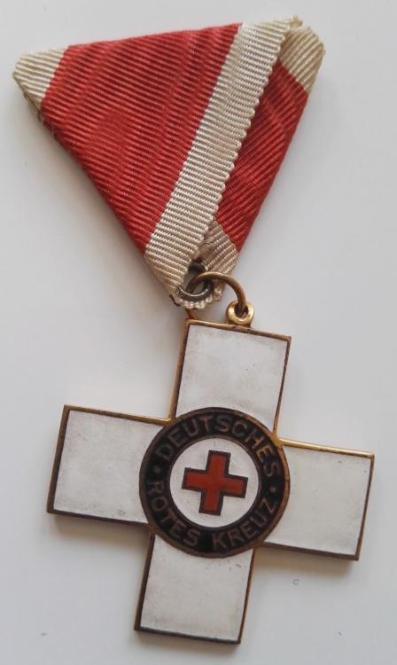 (WEIMARER REPUBLIK) Ehrenzeichen vom Roten Kreuz, 1. Modell, II Klasse),  (1).jpg