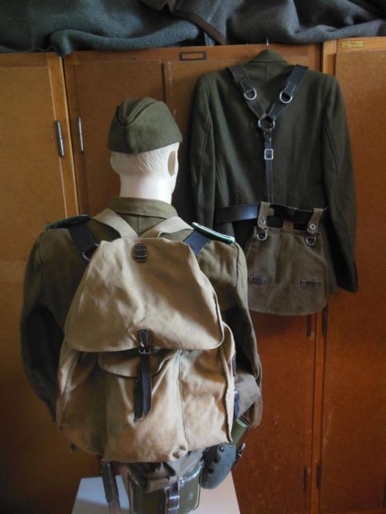 The east German Borderguard Uniform and Equipment 1952-1962 - Germany ...