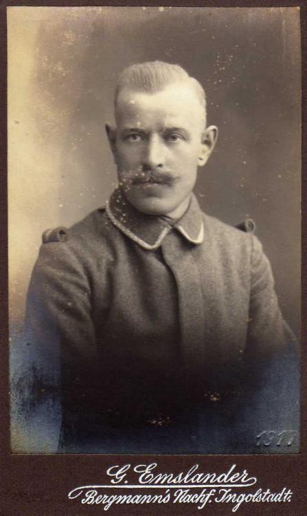 Soldatenfoto aus Ingolstadt 1917 (2).JPG