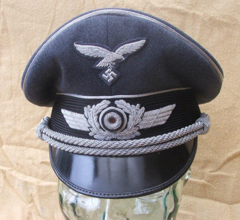 Luftwaffe visor caps 005.jpg