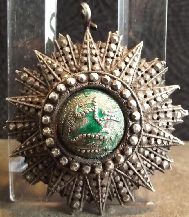 Tunesian Order of Nichan Iftikhar Grand Cross breast star Ali Bey 1882..jpg