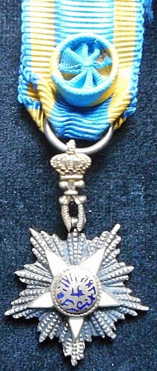 Miniature-Medals-Egypt-Order-of-the-Nile-officer.thumb.jpg.8a22bc95b72dcccb43265e83d068d7a7.jpg