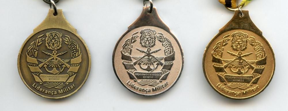Mozambique Medal Liderança Militar 3 Classes obverse.jpg