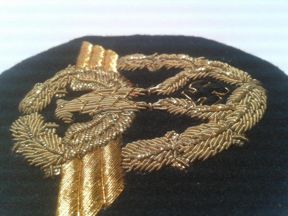 Wasserschützpolizei officer schirmmutze hand embroidered gold bullion insignia.jpg