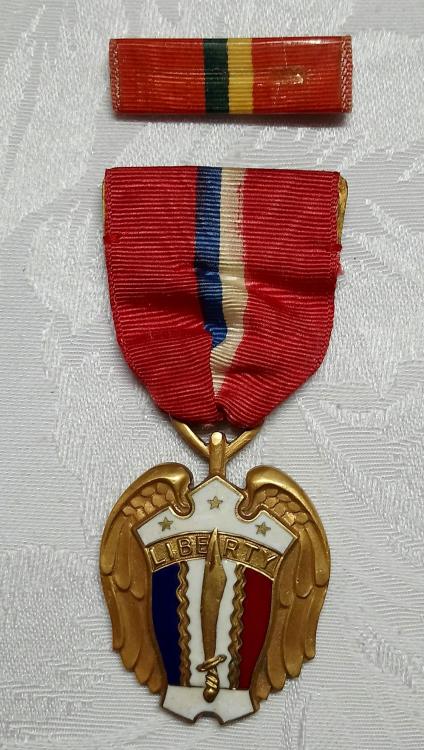 Phillipines-Liberation Medal,1944-1945(2)-O.JPG
