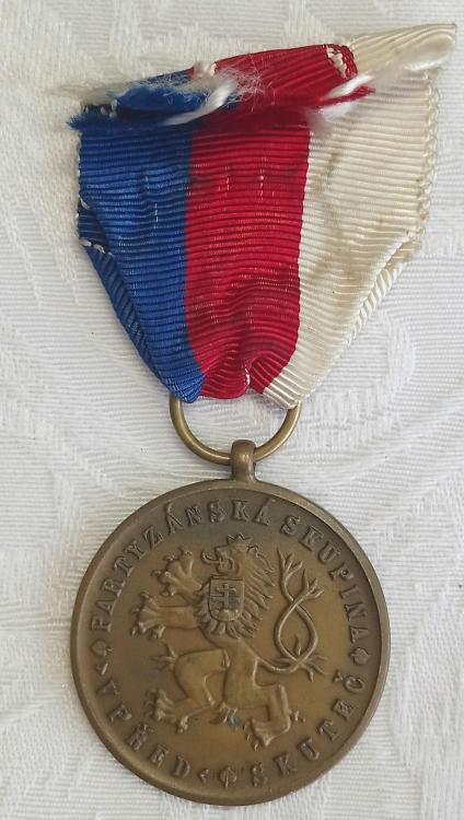 Czechoslovakia-Commemorative Medal of Partisan Unit Forward Skutec-R.JPG