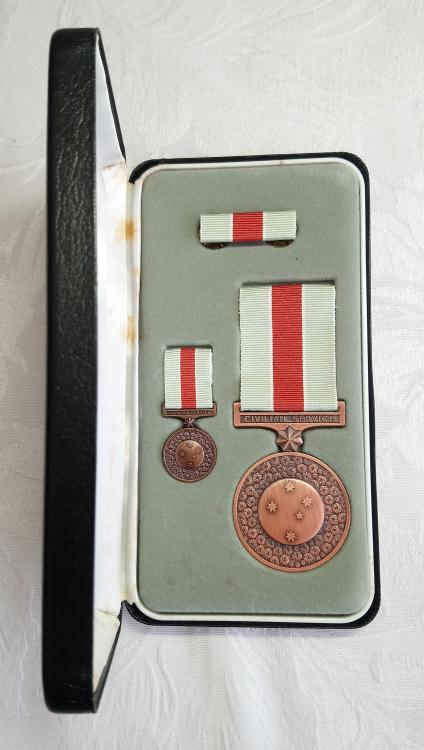 Australia-Civilian Service Medal 1939-1945-Box2.JPG