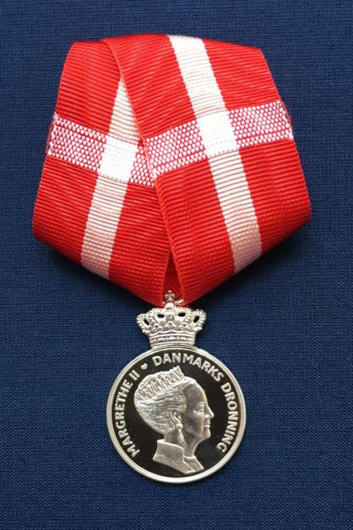 Denmark Queen Margareth II 80th Birthday Medal 2020 obverse.jpg