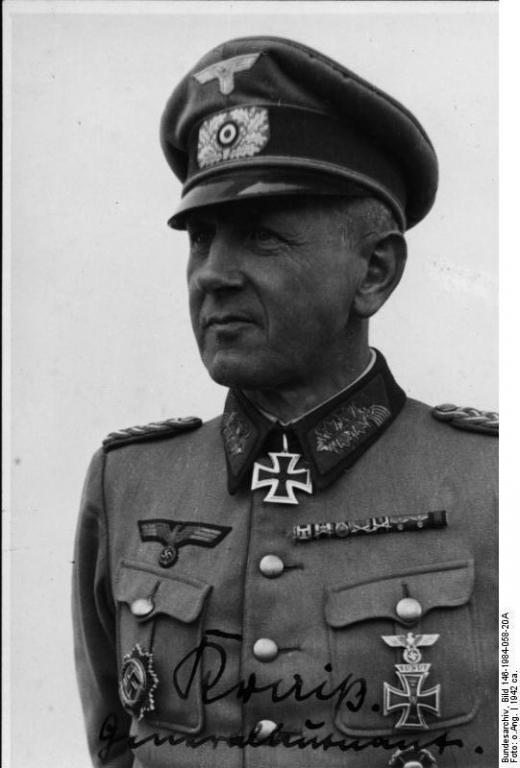KRAISS, Dietrich - Gen.Maj. Bundesarchiv_Bild_146-1984-058-20A,_Dietrich_Kraiss.jpg
