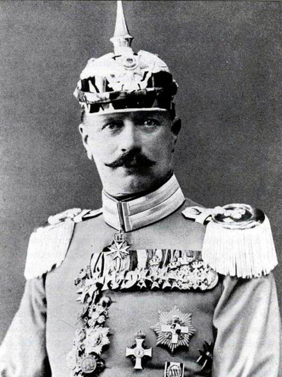 Oberst Bolko Ludwig Erdmann Melchior Julius Nikolaus Graf von Roedern (1852-1931).jpg