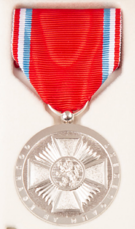 Luxembourg Medaille Acte Courage et Devouement 3rd Class obverse.png