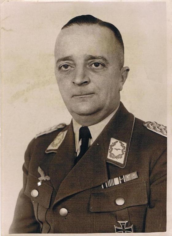 18 Generalmajor Fritz Löb.jpg