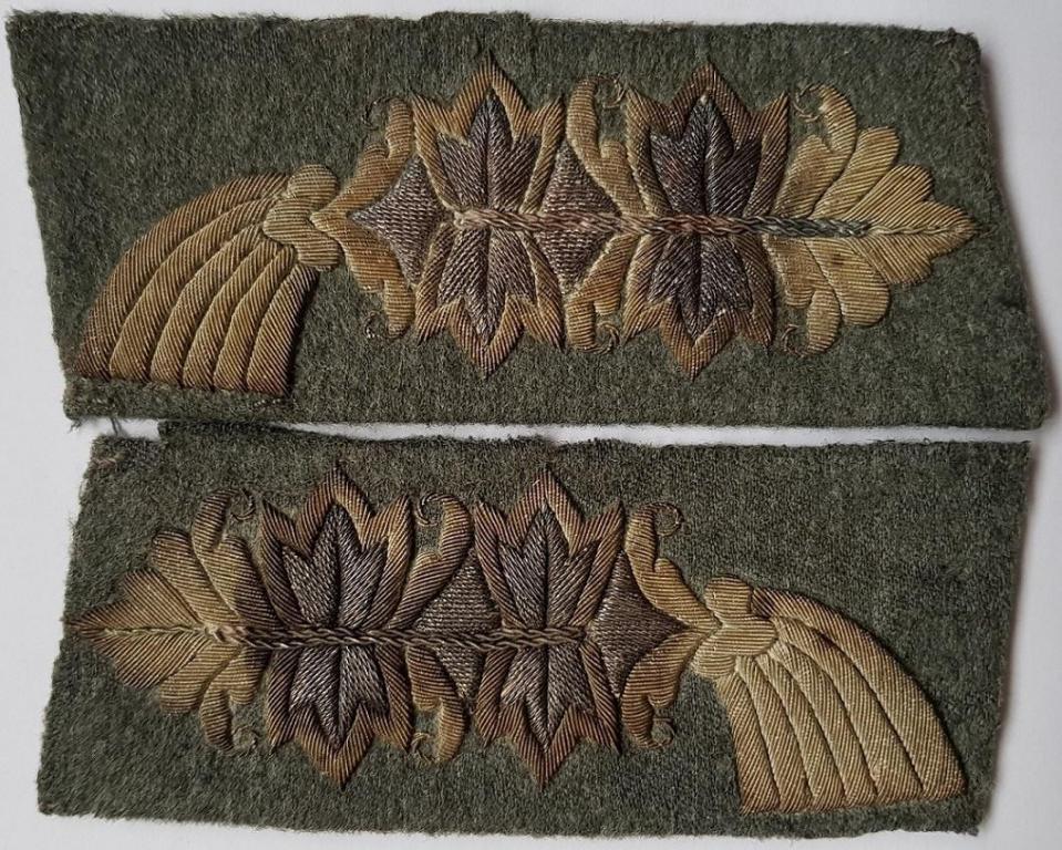 WW1 Bavarian generals collar tabs.jpg