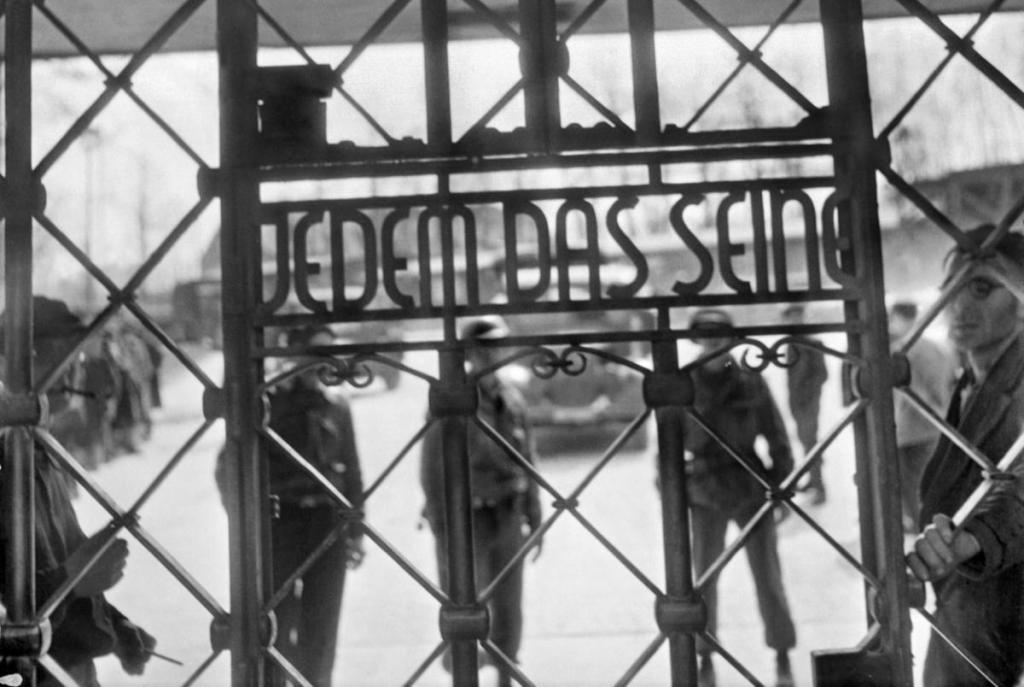 Buchenwald gate.jpeg