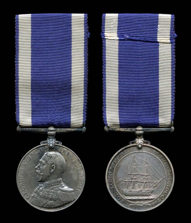 Méd Royal Navy Long Service & Good Conduct Medal 199234 Alfred FEWINGS A.B. H.M.S. VIVID_01a (1800f).jpg