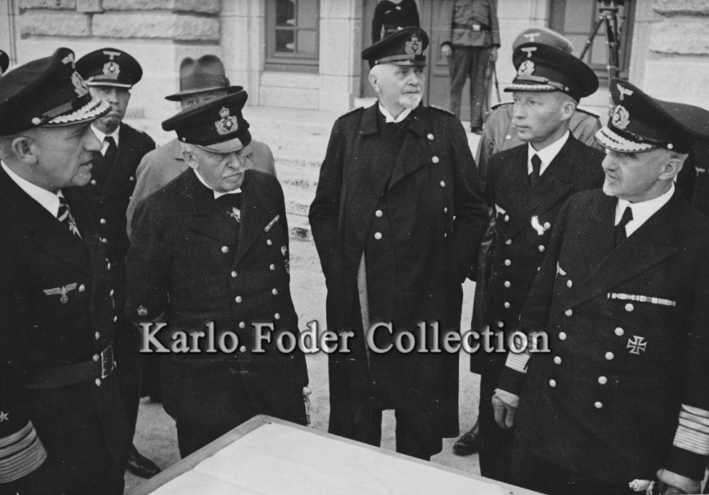 Lothar von Arnauld de la Perière, Adolf von Trotha, Carl Tägert, Gustav Kieseritzky, Wilhelm Prentzel, Brest, September 1940.png