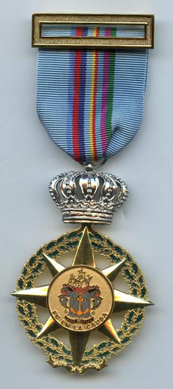 Colombia Navy Fe & la Causa Medal obverse.jpg