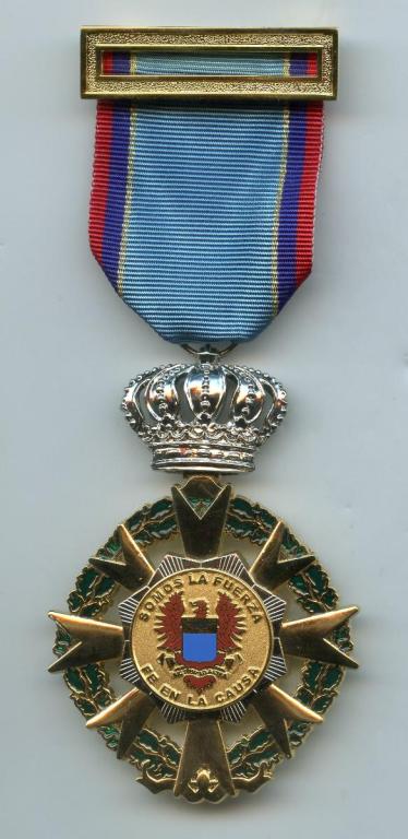 Colombia Air Force Fe & la Causa Medal obverse.jpg