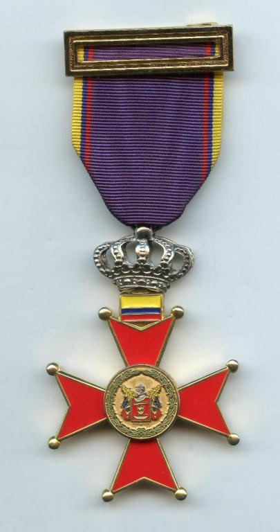 Colombia Medal Fe en la Causa General Command Armed Forces obverse.jpg