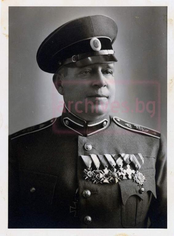 Снимка на подполковник Боян Тодоров Станчев  като командир на 7-а трудова дружина.jpg
