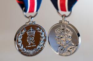Coronation_medals_govuk.jpg.fb8440f3fb2db35bb5277614d5db224d.jpg