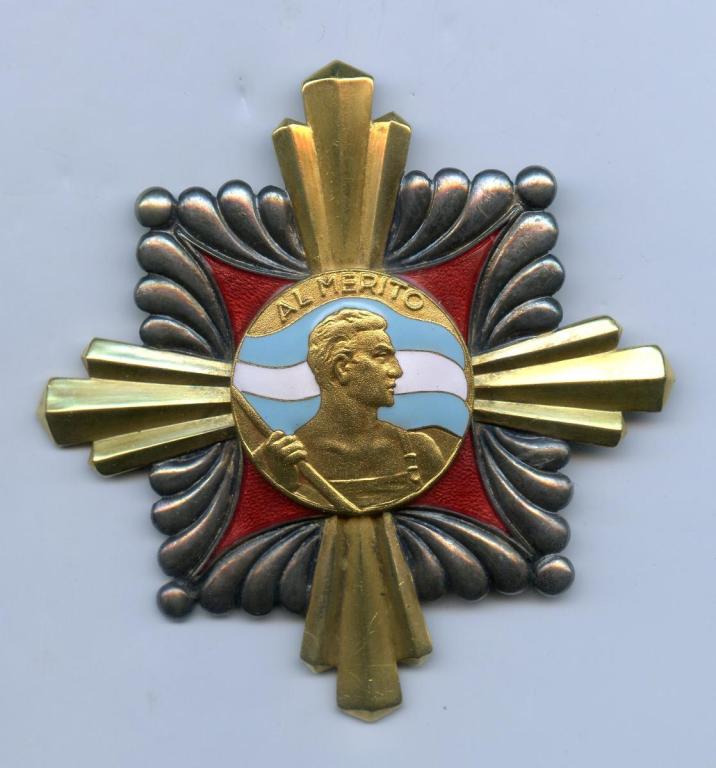 Argentina Order of Merit 1946-1957 Grand Officer breast star.jpg