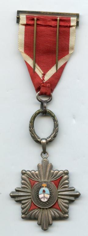 Argentina Order of Merit 1946-1957 Officer 4th Class reverse.jpg