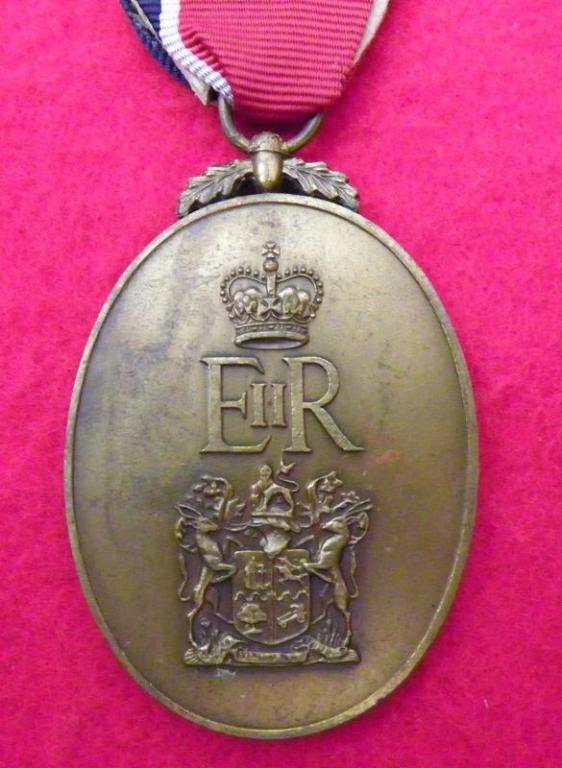 John Chard Medalje (Royal Cypher) (Lëer) (4).JPG