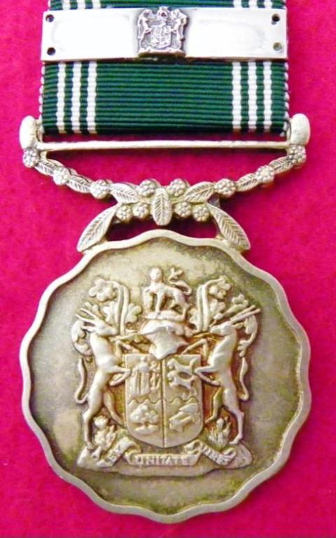 30 Jaar Medalje (Ou PF) (Dubbel Suspender) (2).JPG