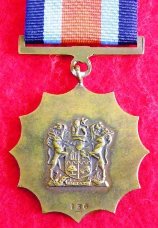 Chief of the SADF Commendation Medal (Dark Finish) (3).JPG
