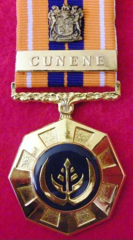 Pro Patria Medalje (Vas Suspender) (Epoksie) (Cunene Bar & MID) (2).JPG