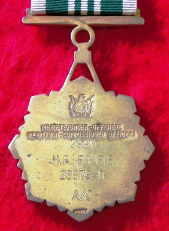 SA Gevangenisdiens Medalje vir Meriete (Onder Offisiere) (3).JPG