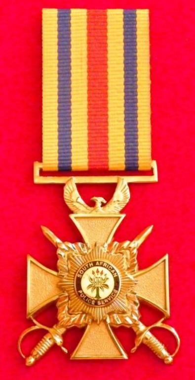 SA Police Service  Cross for Bravery Gold (9 Ct) (1).JPG