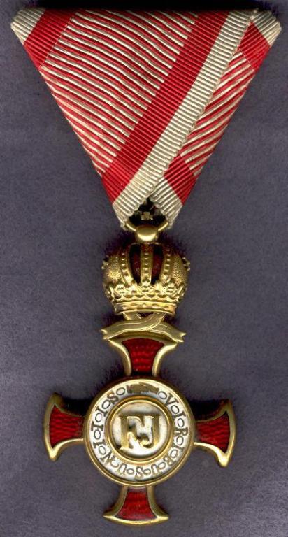 0031-Goldenes Verdienstkreuz + Krone avers.jpg