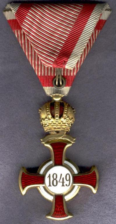 0031-Goldenes Verdienstkreuz + Krone revers.jpg