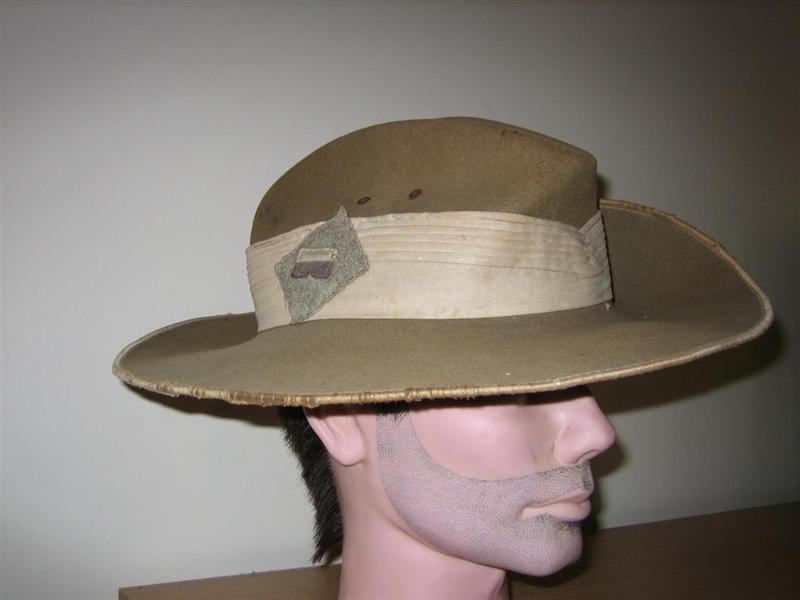 Australian slouch hats - Great Britain: Militaria: Badges, Uniforms ...